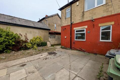 Rear Drive &amp; Patio