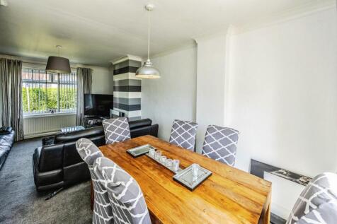 Living room/ Dining room