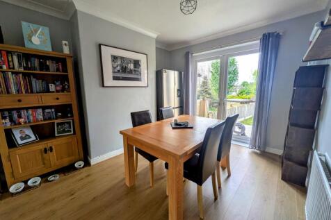 Dining / 2nd Lounge