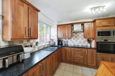 Modern Kitchen/Breakfast Room