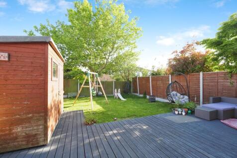 Large Private Family Garden with Deck