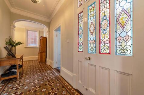 303_harlaxton_road-26