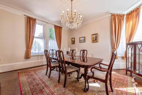 303_harlaxton_road-22