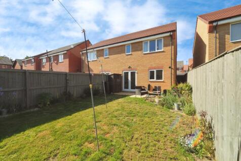 Large Rear Garden with Patio and Lawn