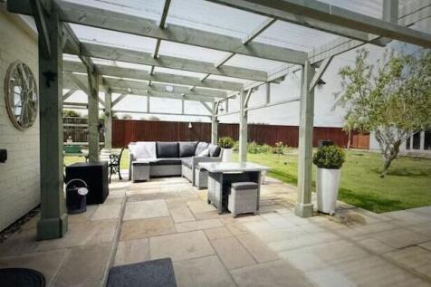 PatioFront_2