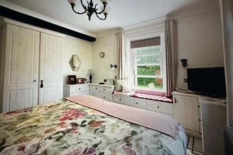 BedroomOne_2