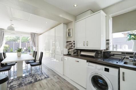 Extended and Open Plan Kitchen/Dining