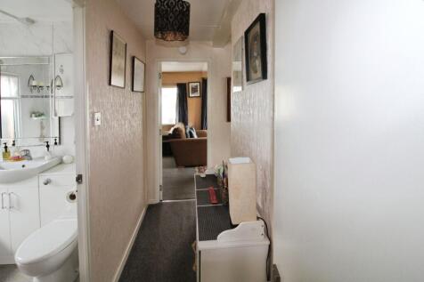 Hallway.JPG