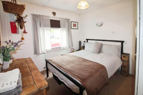 Bedroom 2..JPG