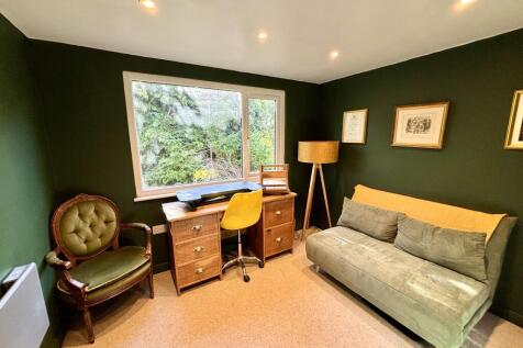 Outbuilding office