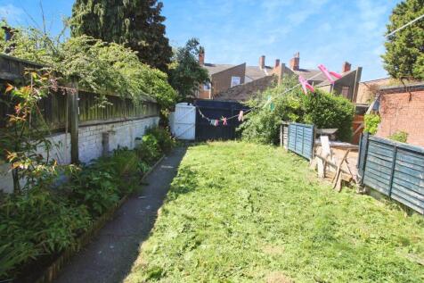 Rear garden.JPG