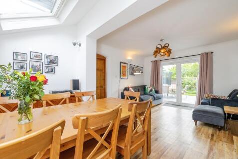Dining/Family Room