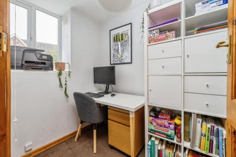 Office/Cloakroom