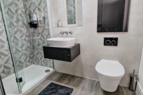 En-suite Bathroom