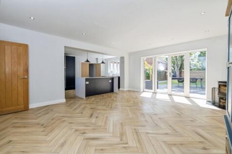 Open Plan Kitchen/Dining/Family Room