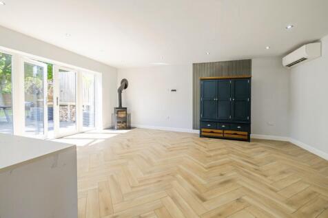 Open Plan Kitchen/Dining/Family Room