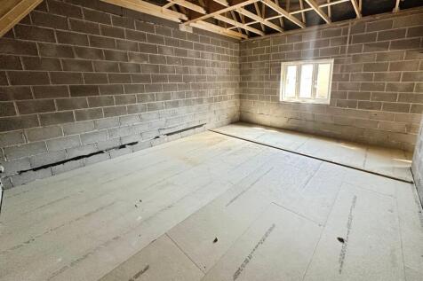 Loft Room / Potential Bedroom