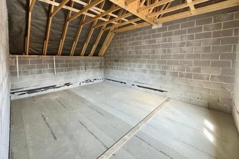 Loft Room / Potential Bedroom