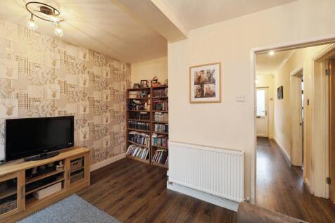 Snug/Playroom