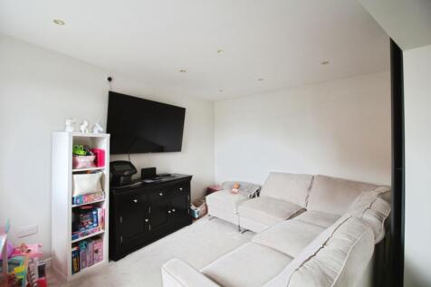 Sitting Room/Dining Room