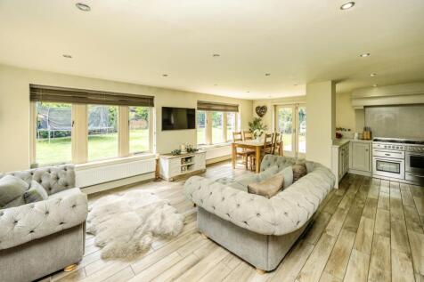 Kitchen living area