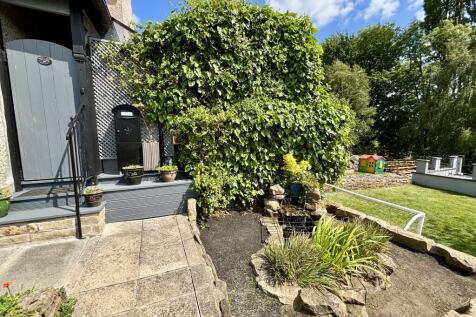 Side garden