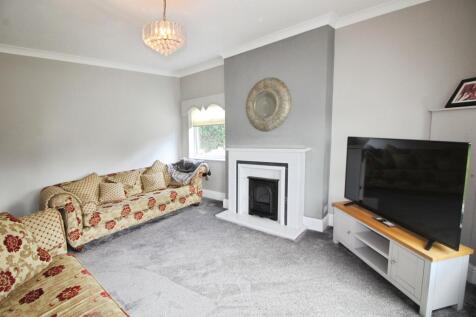 Front lounge..JPG