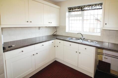 Kitchen..JPG