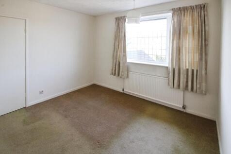 Bedroom 2.JPG