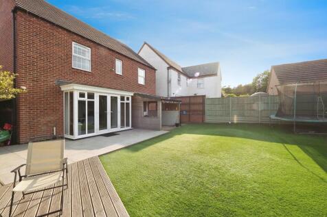 What a garden - Newly Added Patio and Hot Tub Space