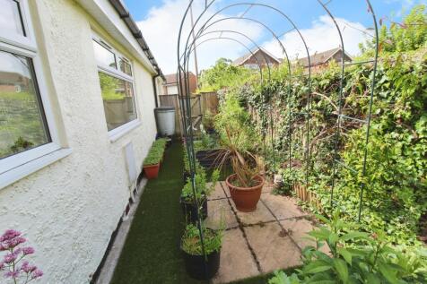Side garden