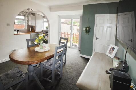 Dining Room.JPG