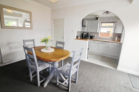 Dining room..JPG