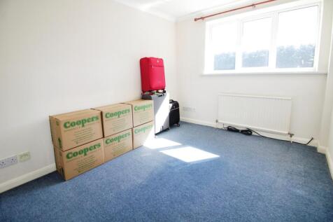 Bedroom 4.JPG