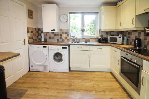 Kitchen..JPG