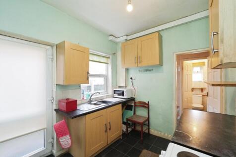 Kitchen with Outside Access and Separate Utility