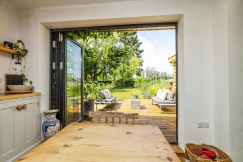 Breakfast/Kitchen