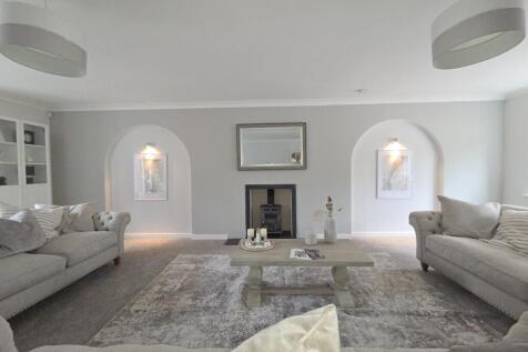 Lounge Pic 2