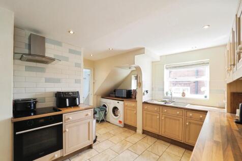 Open Plan Kitchen and Dining