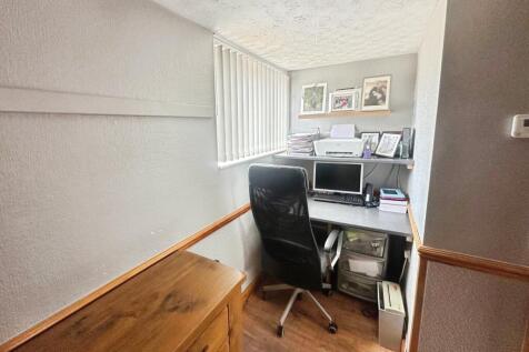 Hall / Office Area