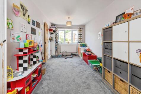 Play Room / Office / Bedroom 5