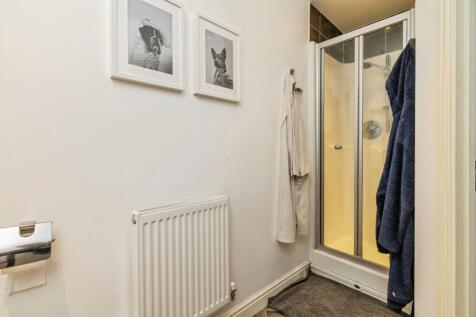 En-Suite 2