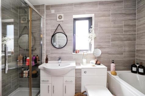 Large Family Bathroom