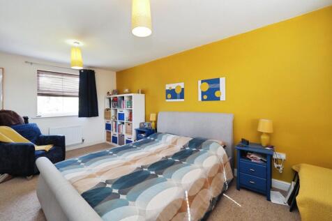 Top floor Bedroom/Dressing and En Suite