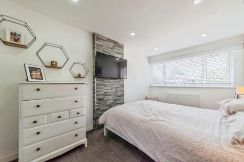 16_arnold_avenue-1