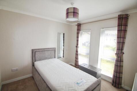 Bedroom 1.JPG
