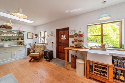 Teapot_cottage-50
