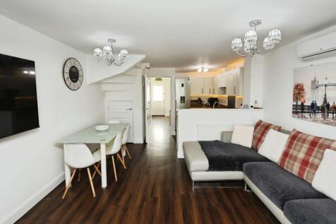Living/Kitchen
