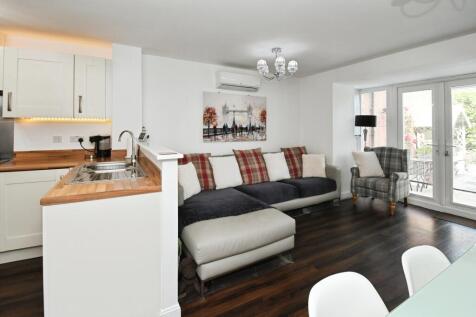 Living/Kitchen