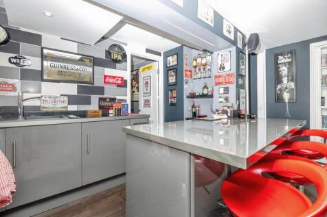 Lower ground floor kitchen